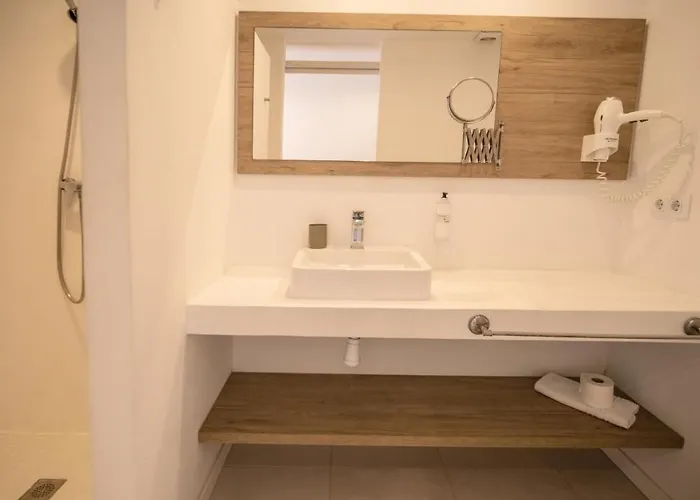 Xubec - Juvenil Guest house 3*